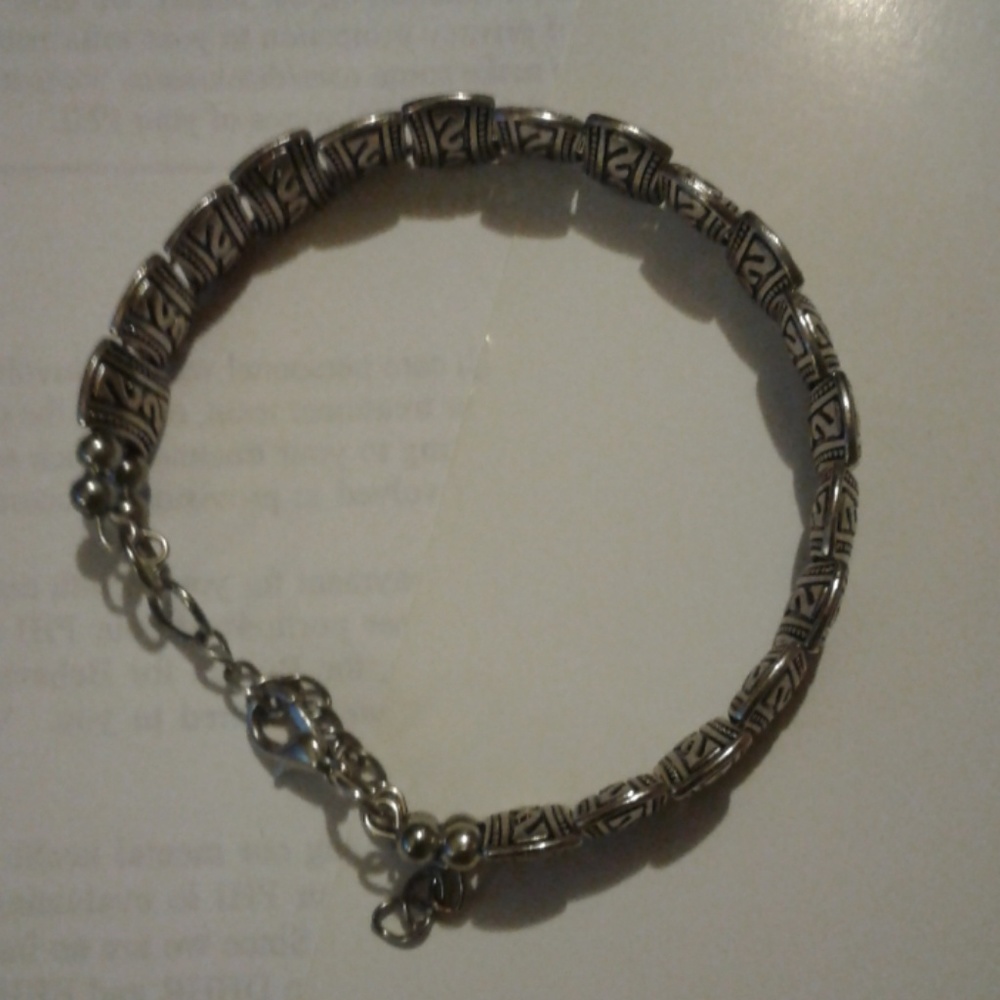 Bracelet